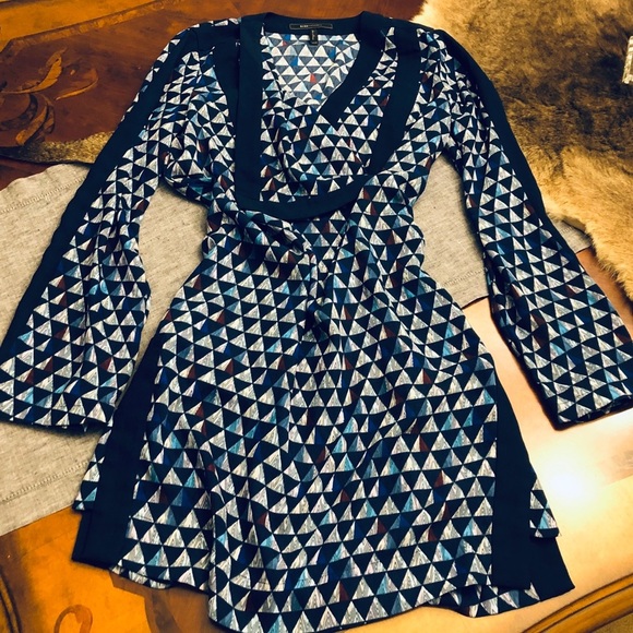 BCBG Maxazria Kaitlon Tunic Dress. - Picture 3 of 8